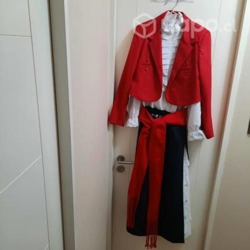 Traje de huasa de salón