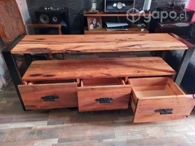 Rack rústico de roble y estructura