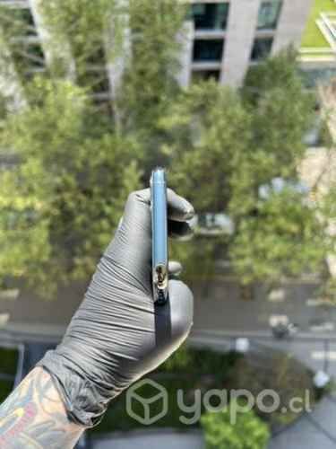 IPhone 11 Pro verde oscuro, seminuevo en caja