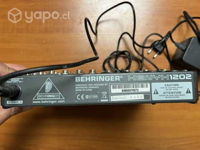Mixer Mezclador Behringer análogo de 8 canales