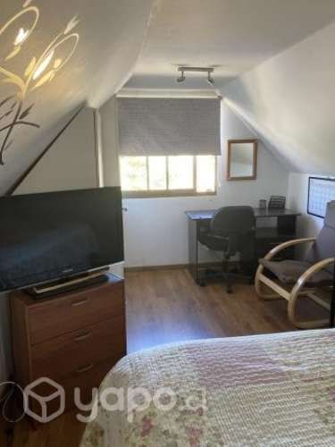 Arriendo pieza amoblada