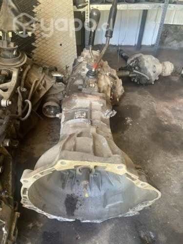 Caja de cambios toyota hilux