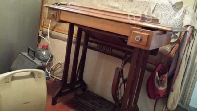 Máquina de coser antigua