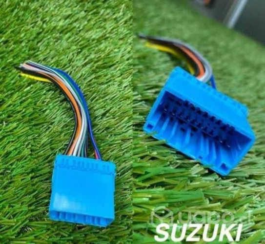 Conectores o arnes para radios