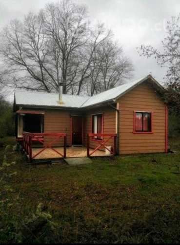 Parcela con cabaña y orilla de rio, Curacautin