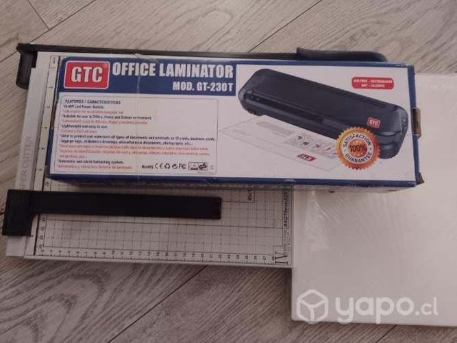 Plastificadora y Guillotina con láminas