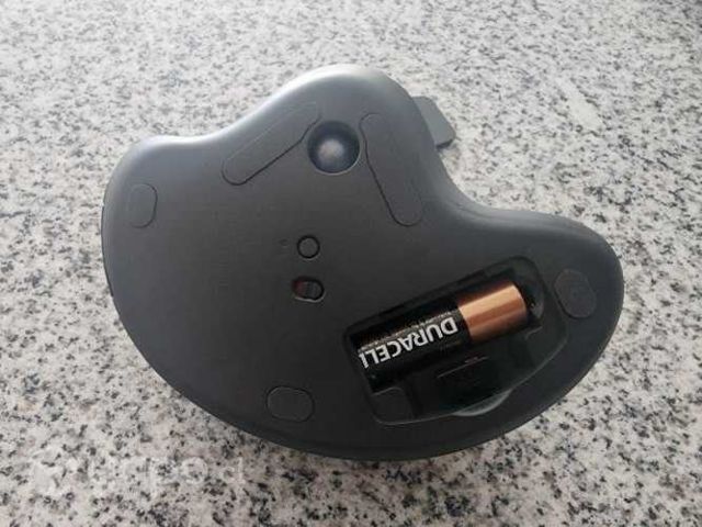 Mouse trackball inalámbrico Logitech Ergo M575 neg