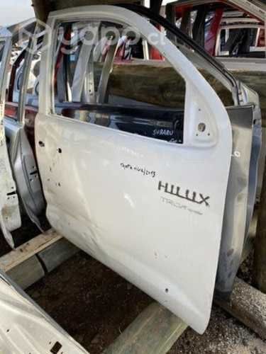 Puerta Toyota hilux 2013