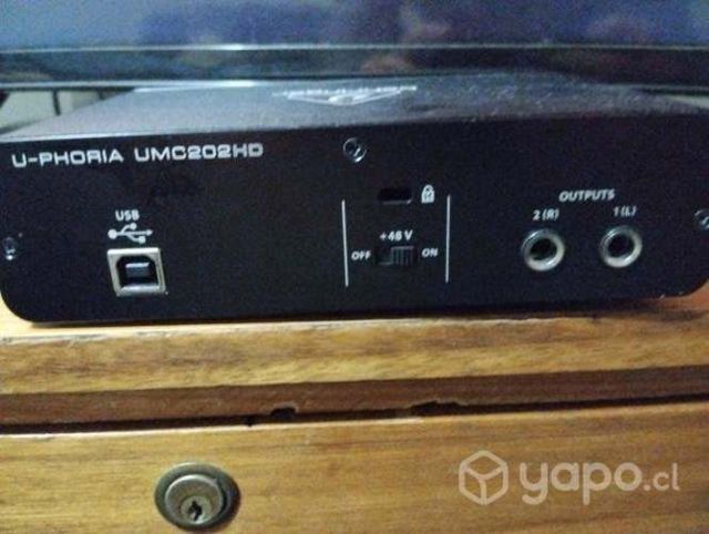 Interfaz behringer UMC202HD