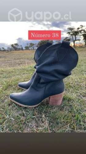 Calzados nuevos de cuero