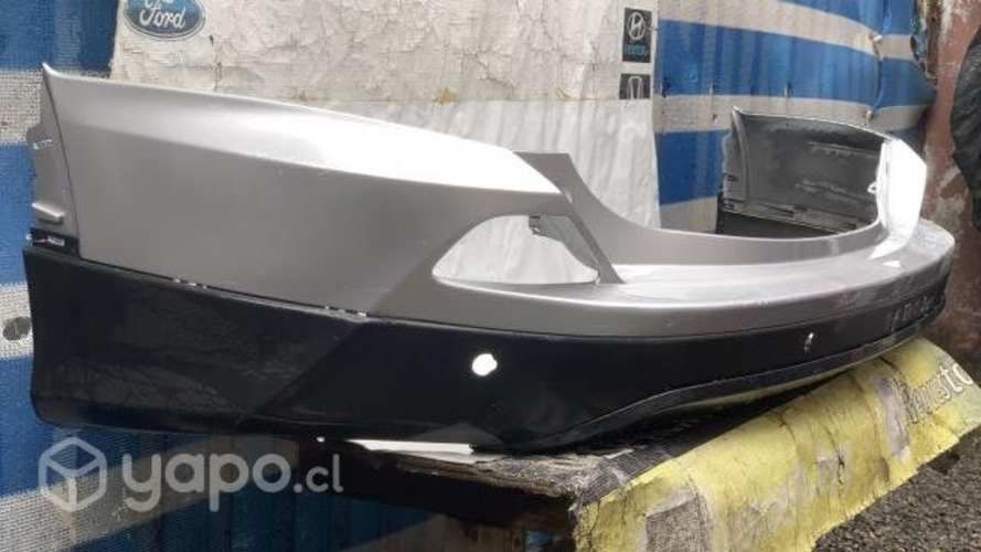 Parachoque trasero Toyota RAV 4