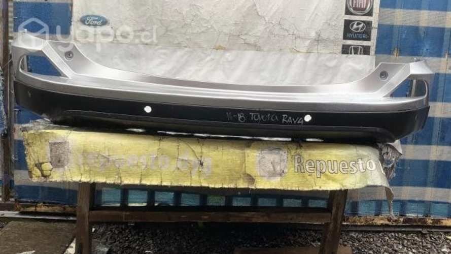 Parachoque trasero Toyota RAV 4