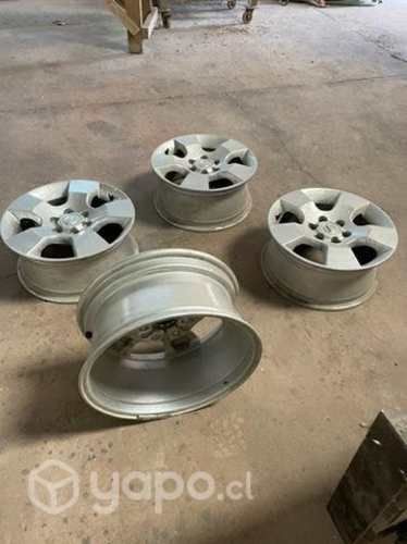 Llantas Nissan navajea
