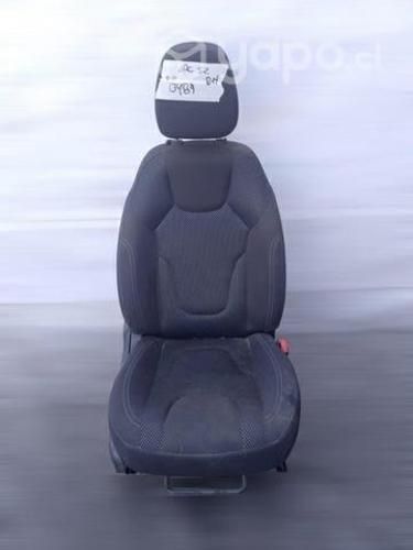 Asiento delantero RH Jac S