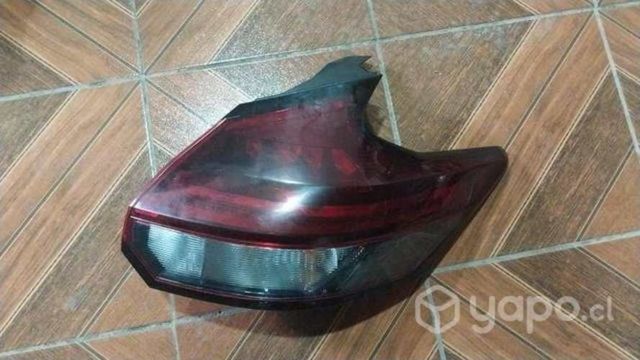 Foco trasero derecho Nissan Kicks