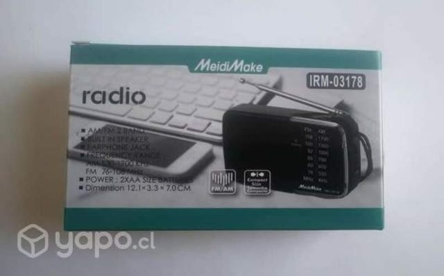 RADIO PORTÁTIL AM/FM, muy práctica. Incluyen pilas