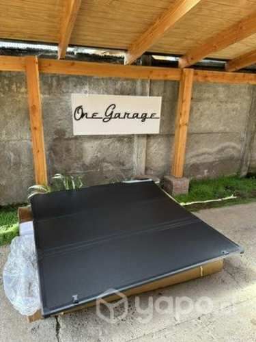 Tapa rígida plegable Toyota Hilux 2016-2023