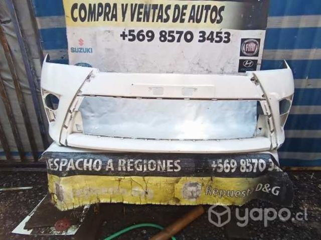 Parachoque delantero Toyota Yaris Sport