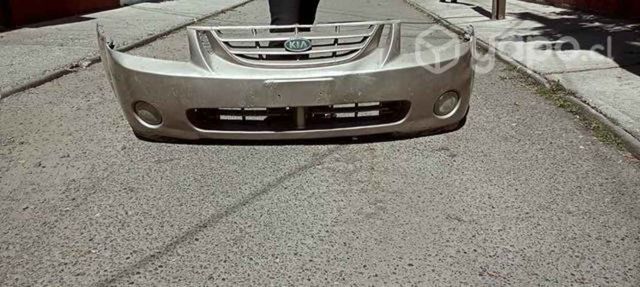 Parachoques kia cerato 2005 2007