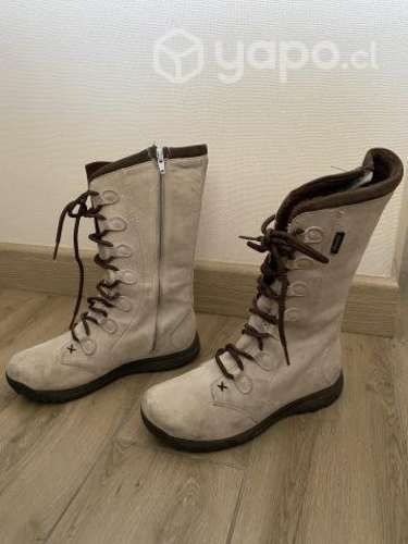 Botines impermeables marca Teva Talla 36-36,5