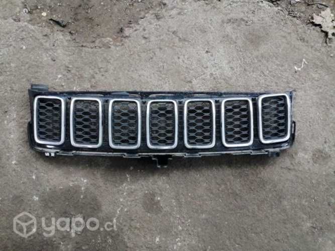 Rejilla con biseles cromados grand cherokee 16-20
