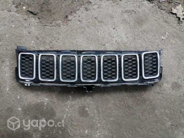 Rejilla con biseles cromados grand cherokee 16-20