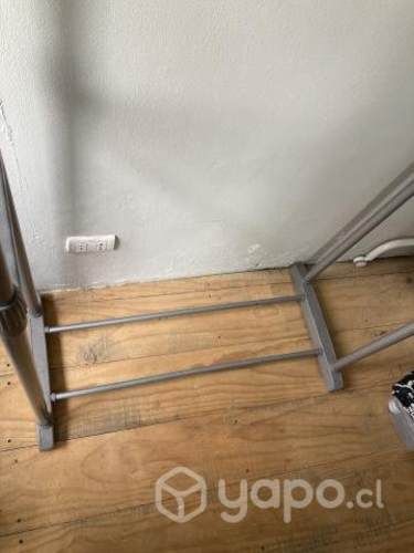 Perchero/colgador de ropa doble de metal