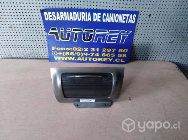 Moldura inferior radio Fiat strada