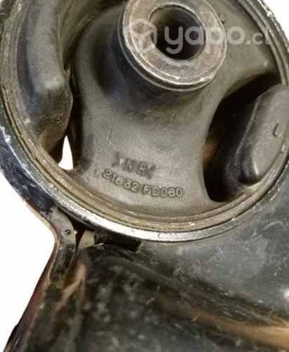 Soporte de Motor Derecho Kia Rio 2001-2005