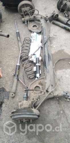 Yugo o eje trasero Nissan versa