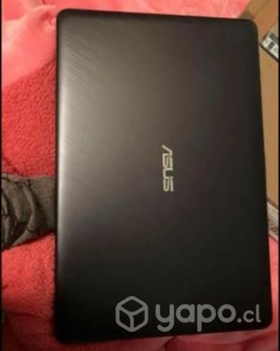 Notebook asus poco uso