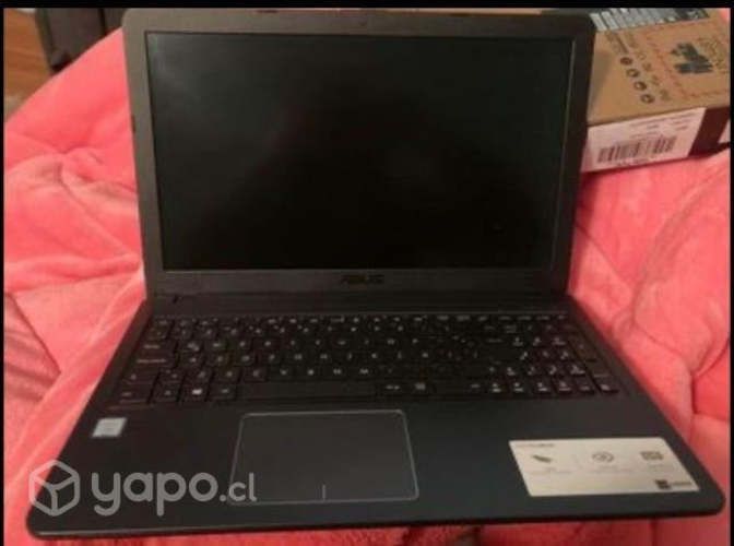 Notebook asus poco uso