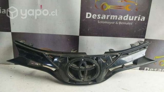 Máscara yaris 2018 a 2020 2.0