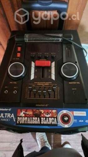 Parlante master g ultra force 22.000W