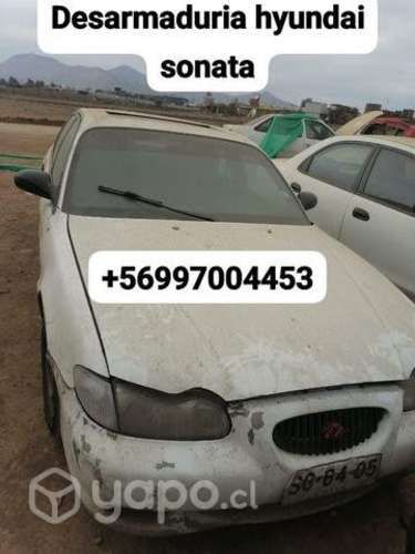 Puerta trasera izquierda hyundai sonata