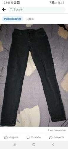 pantalón mezclilla color negro