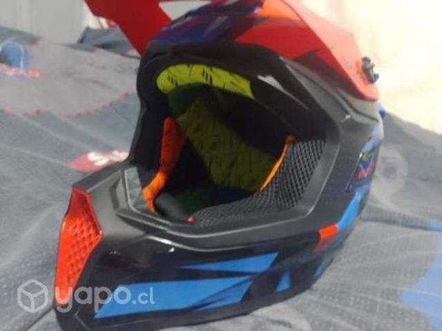 Casco de motocros