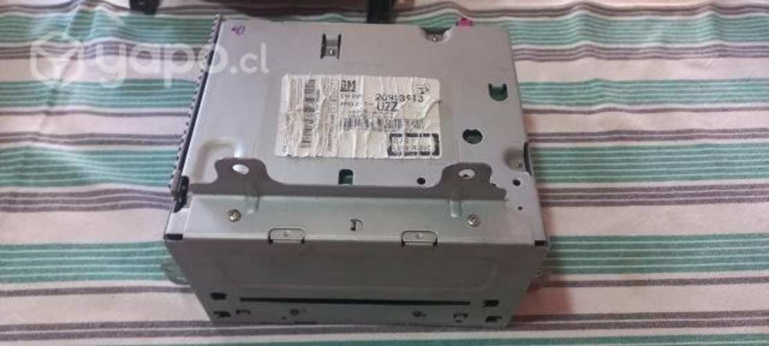Radio y bisel original del chevrolet cruze