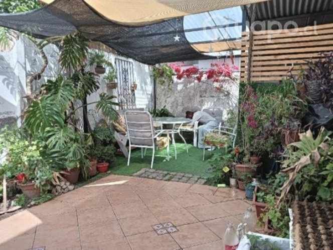 Se arrienda pieza amoblada a estudiante de region