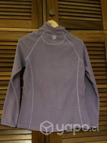 Polar mujer talla M, $5.000, en perfecto estado