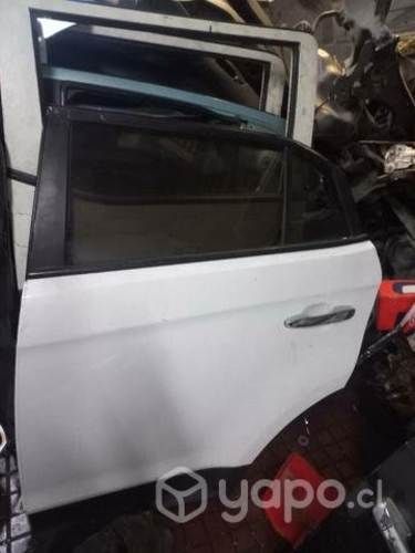 Puerta trasera izquierda hyundai creta 2017