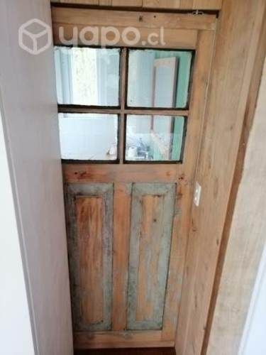 Puerta vidriada corredera de mañio