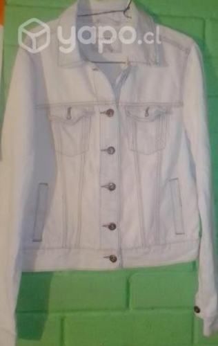 Linda casaca de jeans FOREVER 21, talla 40