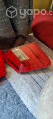 Foco Maleta Mercedes benz e220 2011 impecable