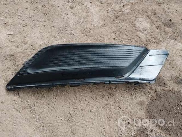 Bisel parachoque ford fusion Del 17 al 18