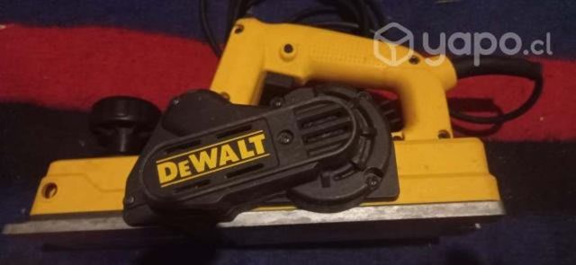 Cepilladora DeWalt d26676 b2