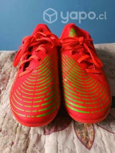 Zapatos de futbol Adidas talla 37.5 nuevos sin uso