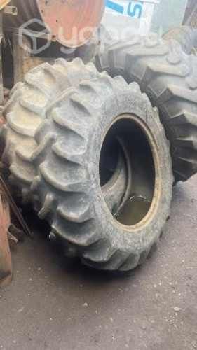 Neumático 12.4 x 24