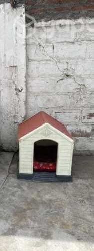 Casa de perro pequeño a mediano