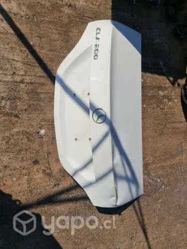 Tapa maleta Mercedes Benz Cla 200 2015